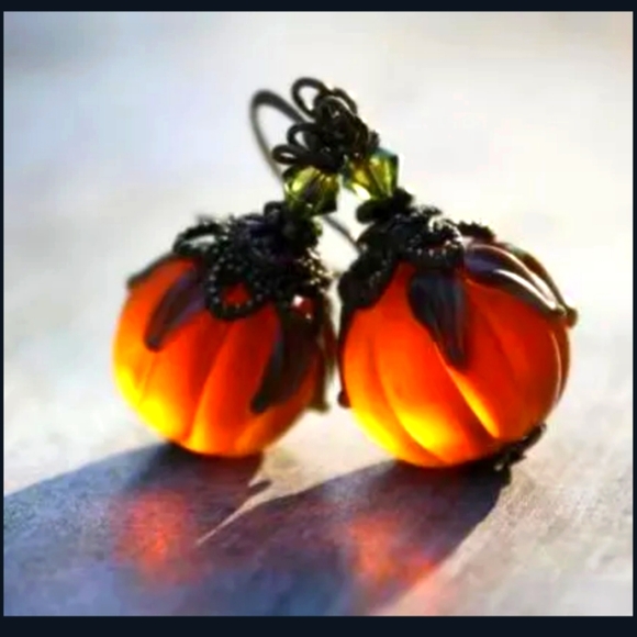 Jewelry - 6XHP!! NWT Adorable Boho Halloween Tiny Orange Pumpkin Earrings!!
